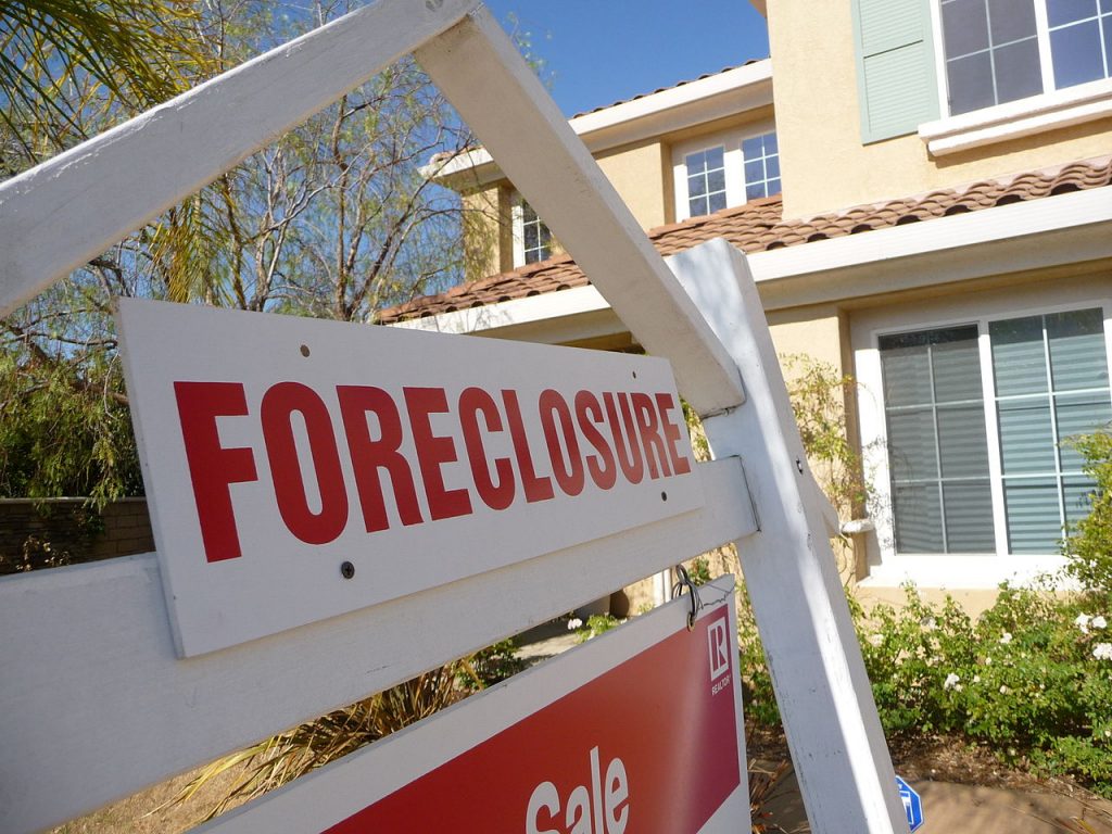 Six Real Estate Terms Every Distressed Homeowner
